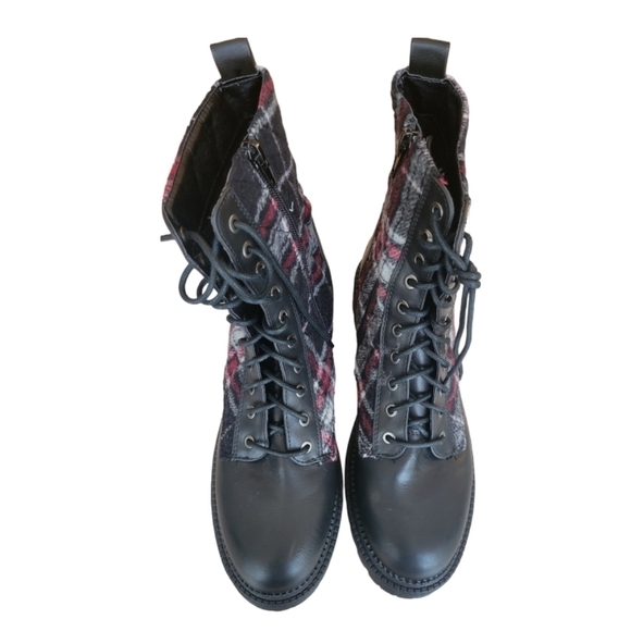 NWOT Rock & Candy Plaid Lug Boots Size 8 - Picture 3 of 4
